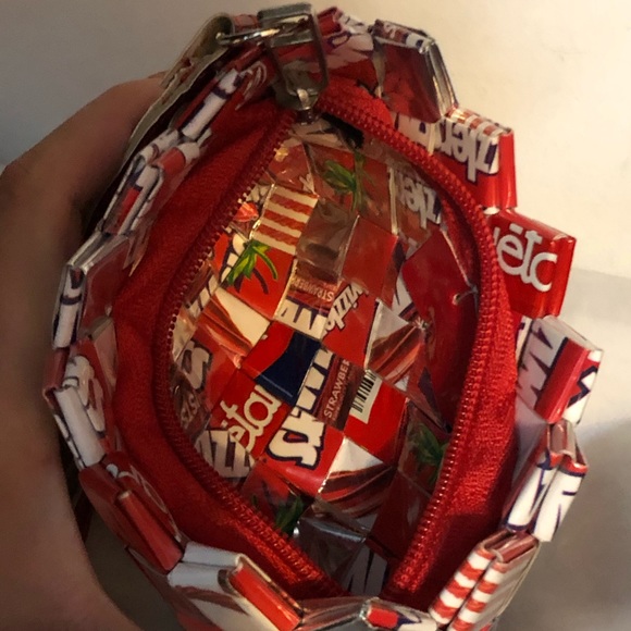 Twizzler Wrapper Wristlet - Picture 4 of 4